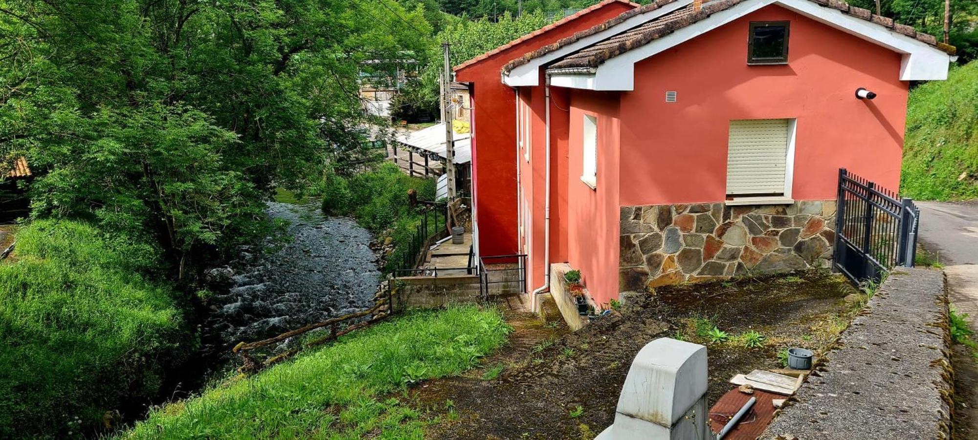 La Falguera Pola de Lena Esterno foto